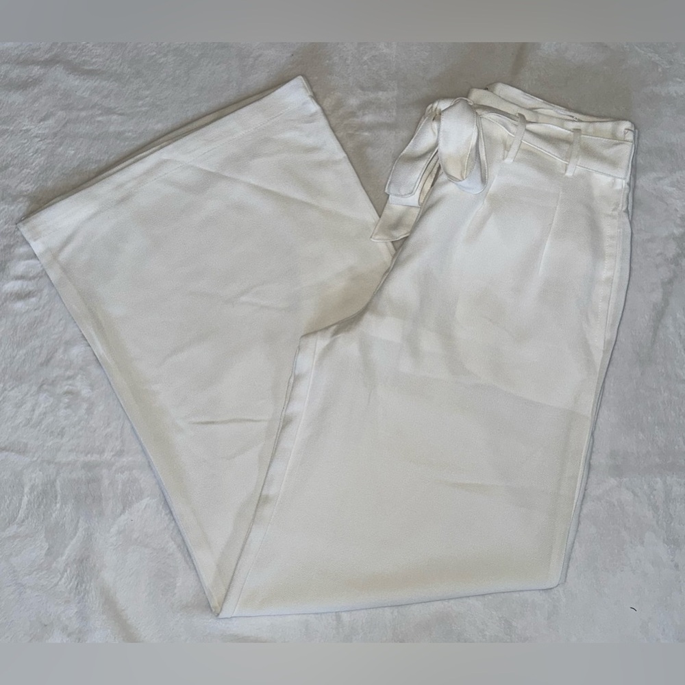 San Joy White Wide Leg High Rise Belted Pants Size Medium Summer Beach Vacation